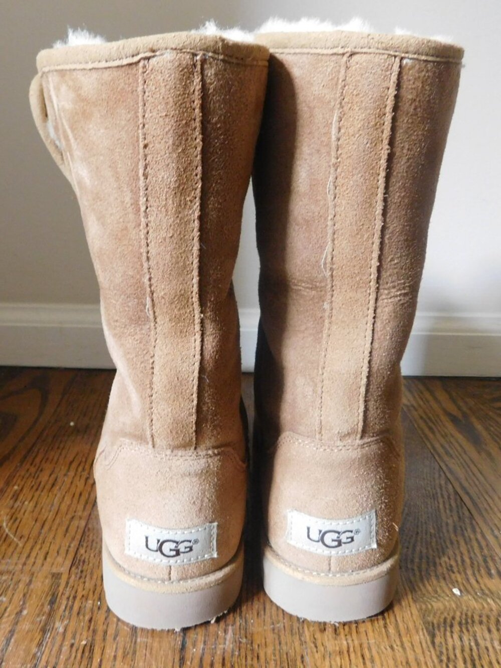 🧸 UGG Classic Tall Boots Womens 6.5 Chestnut Shearling Suede Winter Cozy - Picture 6 of 8